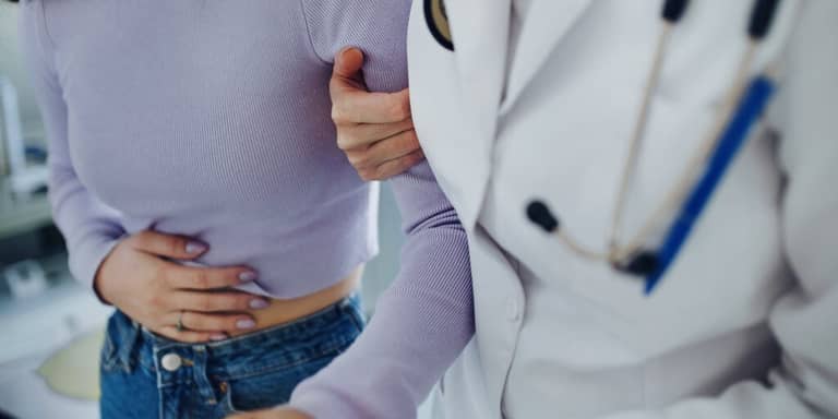 Potworniak (teratoma) jajnika — objawy, diagnostyka i markery nowotworowe