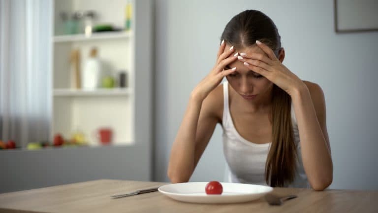 Anemia: objawy, rodzaje, przyczyny i badania na niedokrwistość