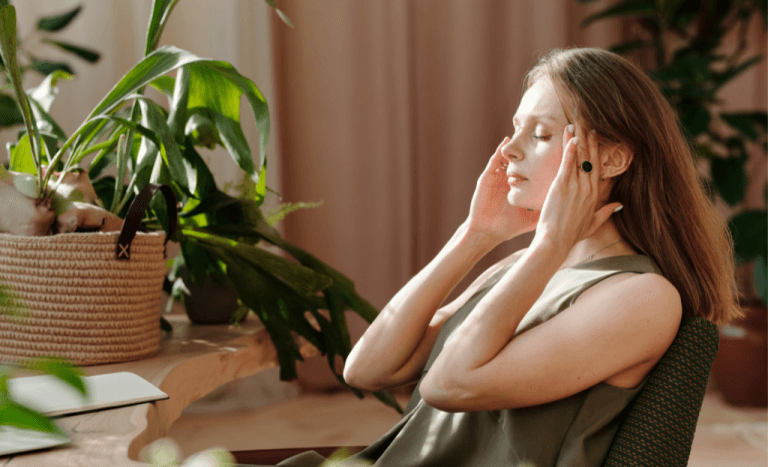 Migrena – przyczyny, objawy, leczenie i profilaktyka